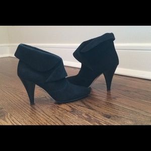 Via Spiga suede booties